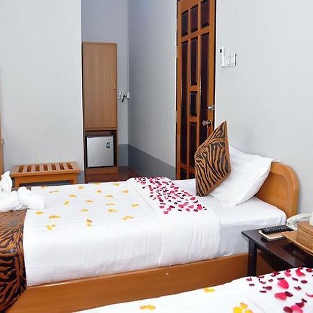 Royal Tulip Hotel Мандалай Экстерьер фото